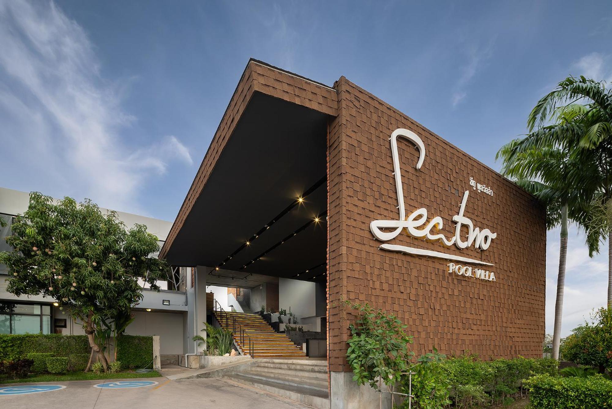 Sea Two Pool Villa Resort Pattaya Джомтиен Бийч Екстериор снимка