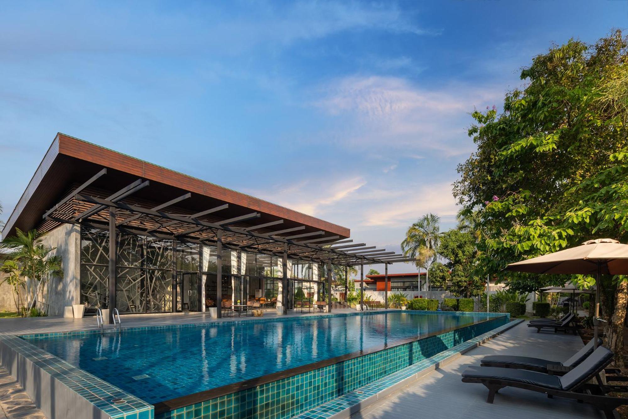 Sea Two Pool Villa Resort Pattaya Джомтиен Бийч Екстериор снимка