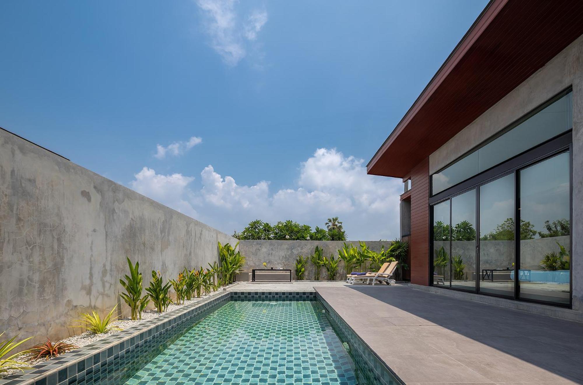 Sea Two Pool Villa Resort Pattaya Джомтиен Бийч Екстериор снимка