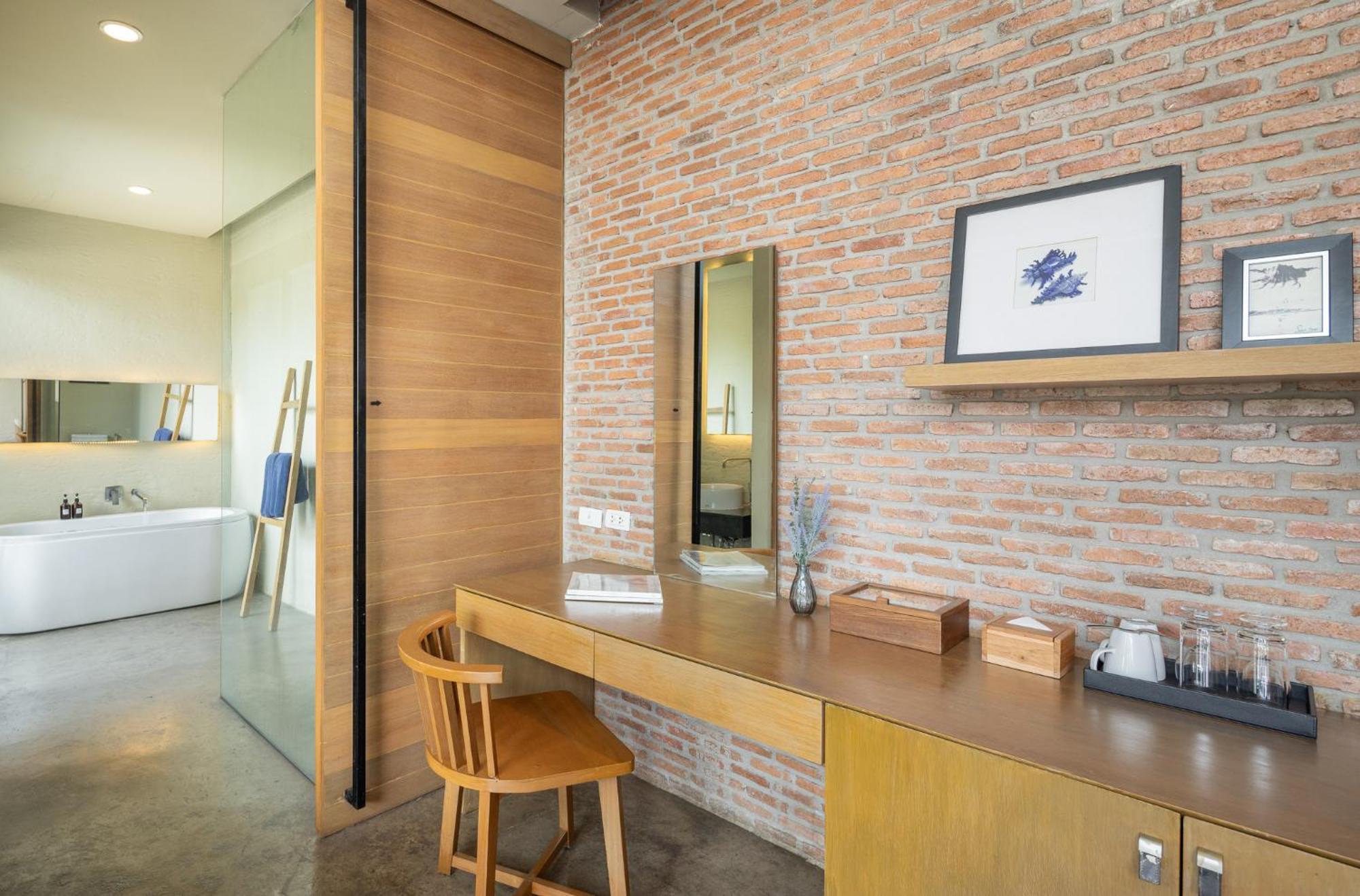 Sea Two Pool Villa Resort Pattaya Джомтиен Бийч Екстериор снимка